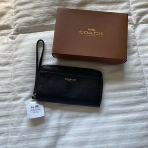 Coach Saffiano black leather zip wallet NIB
